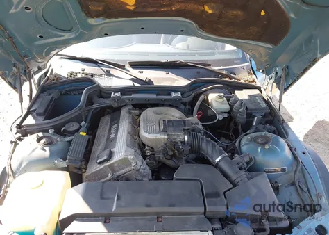 1997 BMW Z3 1.9 из США, поврежденный, VIN 4USCH7322VLB80113